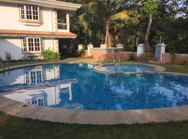 Cliff Heaven 2 Bhk Ac Apartment Orlim Εξωτερικό φωτογραφία